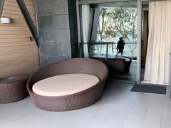 -上海滴水湖皇冠假日酒店