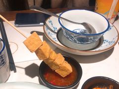 油炸臭豆腐-卯时·龙光雅宴·精致锡帮菜(惠山古镇店)