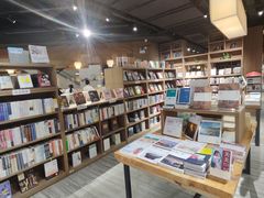 -漓江书院(三祺广场店)