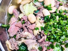 -杨三娘跷脚牛肉(羊子山西路店)
