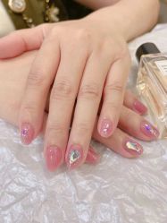 -灰姑娘美甲美睫馆