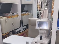 -豪门视光·星趣控·蔡司依视路眼镜代理商(中央大街店)