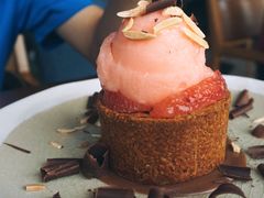 -ROAST coffee & eatery