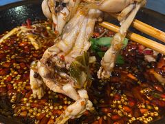 -鸿顺老铁锅美蛙鱼府(解放碑店)