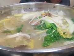-正宗简阳羊肉汤(荣盛·布鲁明顿广场店)