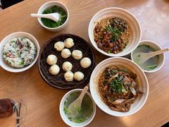 -佬钱湾仔(衣裳街店)