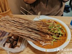 -嘉州叶婆婆钵钵鸡(建设路店)