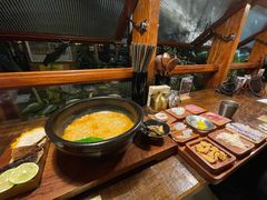-银米·云南传统过桥米线(双廊黑金冠店)