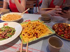 -肥肥虾庄·金牌油焖大虾(杨园滨江时代walk店)