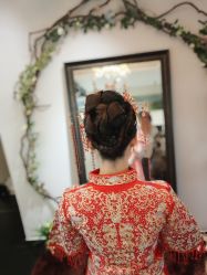 -雪莉美妆婚纱馆