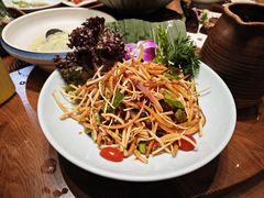 云南炸三宝-老滇山寨•云南特色菜•地方菜•民族风情歌舞表演(金碧店)