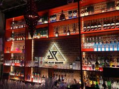 -UP嘻哈酒吧(粉巢店)