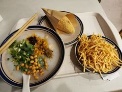 -正南齐北·老街糯米团(洪崖洞店)