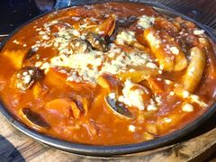 海鲜芝士炒年糕-MI WU FACTORY米屋美食工厂餐厅(绿地店)