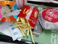 -麦当劳(湛江大厦店)