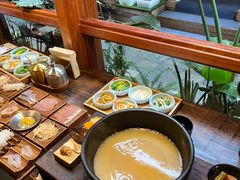 -银米·云南传统过桥米线(双廊黑金冠店)