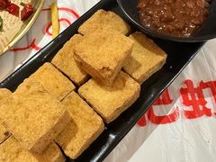 -肥肥虾庄·金牌油焖大虾(汉街SKP店)