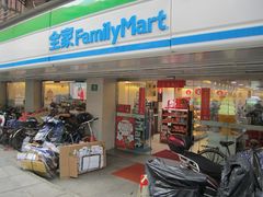 门面-全家便利店(愚园店)