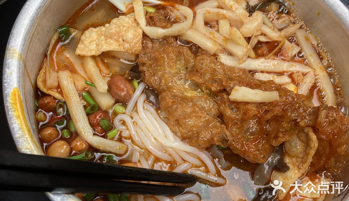 春熙路比较火的螺蛳粉