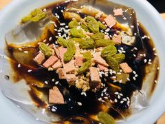 红糖冰粉-胡马八破·川菜小馆(高新万达店)