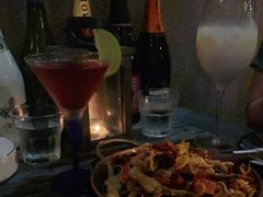 -SISTERS BAR RESTAURANT川意酒馆(嘉善老市H楼店)