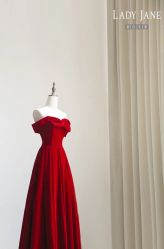 -Lady  Jane高端婚纱礼服馆