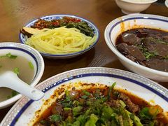-杨三娘跷脚牛肉(羊子山西路店)