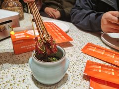 -小董哥烤串·爆汁大油边(故宫店)