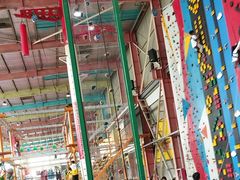 -天空之城蹦床攀岩运动馆·团建拓展·亲子游乐·生日派对(合肥店)