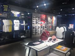 -斯凯奇(西安曲江大悦城店)