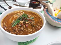 小锅米线-云海肴汽锅鸡·云南小炒(曲江大悦城店)