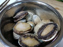 -三亚新鸿港水果一级批发市场