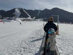 -丝绸之路山地度假区滑雪场