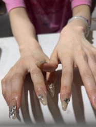-瞧·享轻奢美甲美睫