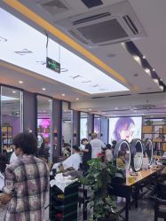 -藤野造型烫染·漂发