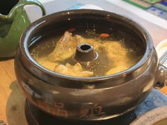 -云海肴·汽锅鸡·云南菜(天山百盛优客店)