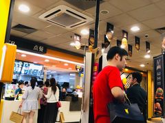 -麦当劳(中山公园龙之梦店)