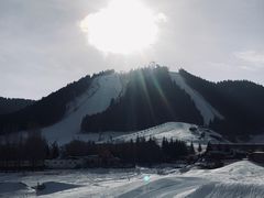 -丝绸之路山地度假区滑雪场