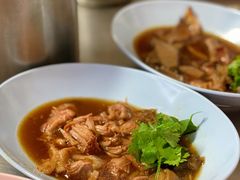 -Kha Mu Charoensang(Silom)