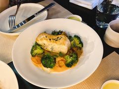 煎烤鳕鱼-Mercato莫卡多露台餐厅与酒吧(K11店)