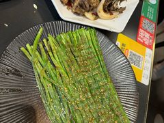 -许哥东北烧烤·铁丳烤串·宫后夹肉(繁花中心店)