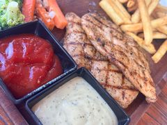 -Luga's 西餐酒吧·bistro(百家湖1912店)