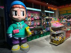 -燕莎奥特莱斯购物中心