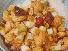 -西部马华清真兰州牛肉面·烧烤夜市(三里河店)