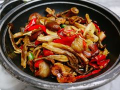 -蔼若春.传承三十年云南菜(金碧公园店)