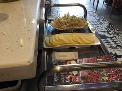 -麻辣巅峰美蛙鱼头火锅(犀浦店)