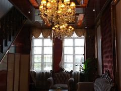 -半岛公馆(淞兴西路店)