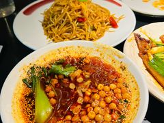 -麻六记(凤凰汇店)