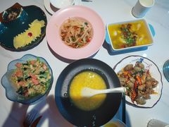 -忘忧草融合私房菜(红鼎国际店)