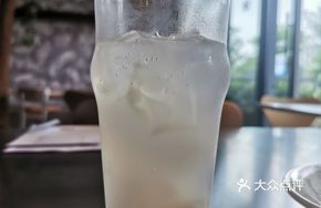 Lychee Sparkling Water